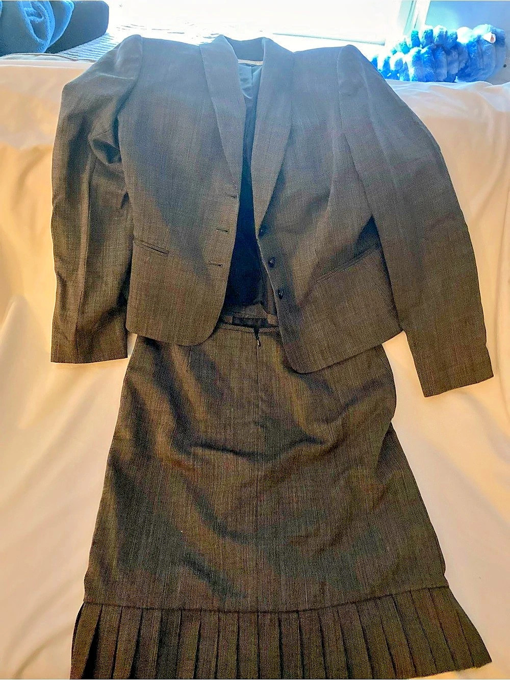 Tahari Women's Black Pleated Mini Skirt Suit